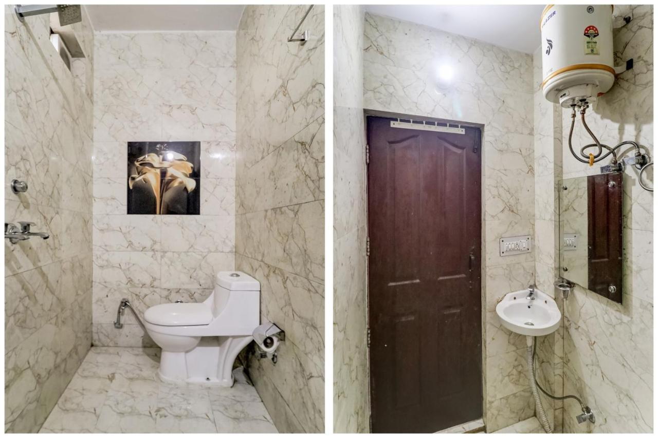 Oyo Hotel R K Residency Гургаон Экстерьер фото