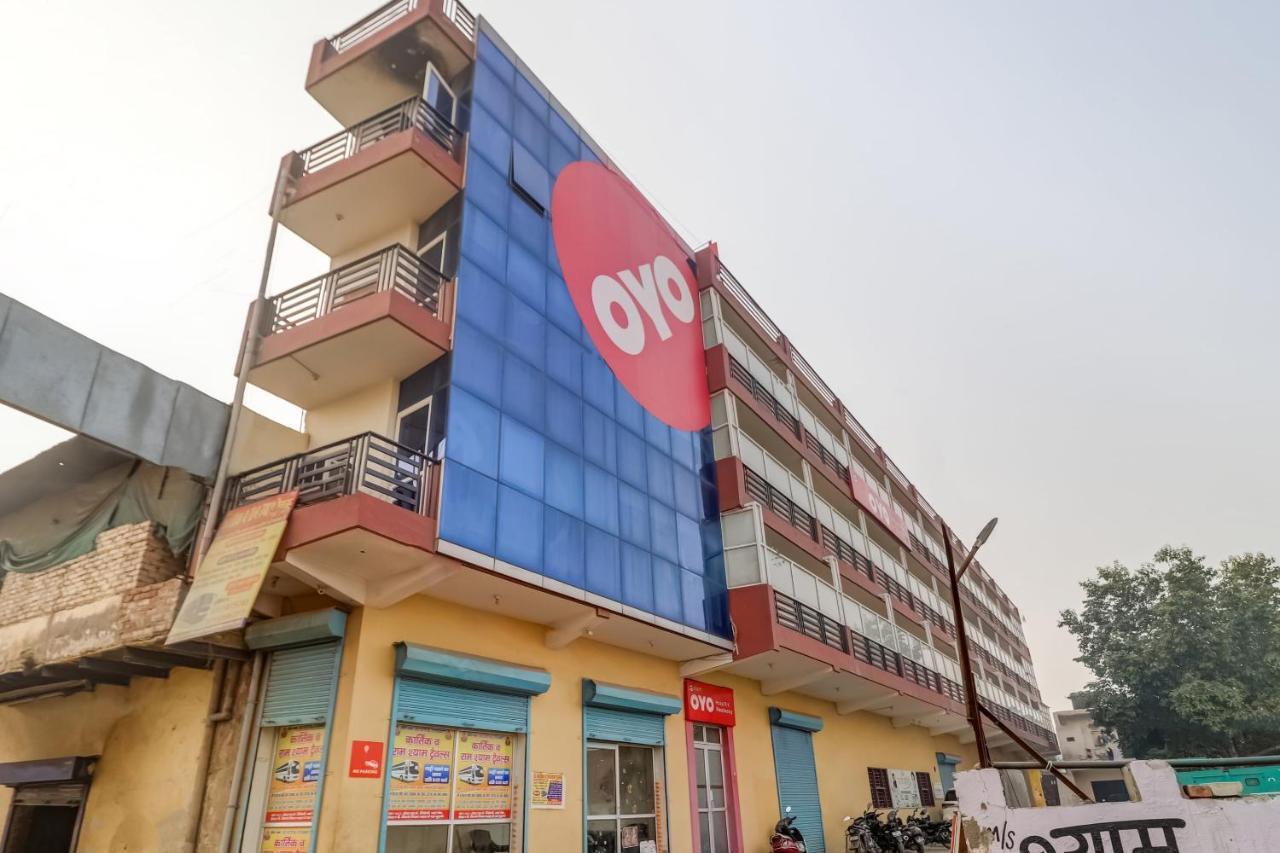 Oyo Hotel R K Residency Гургаон Экстерьер фото